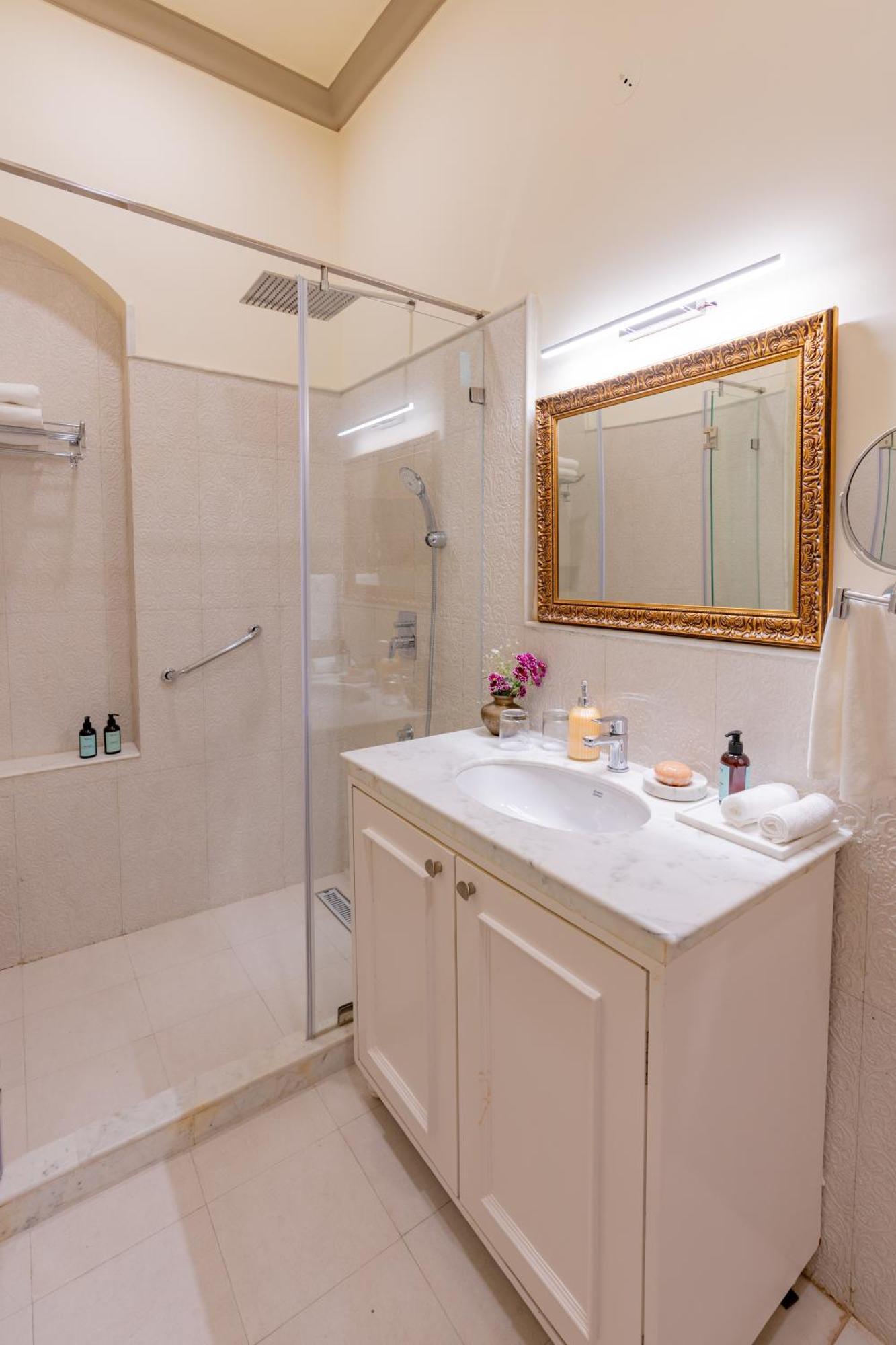 Laalee Otel Jaipur Oda fotoğraf